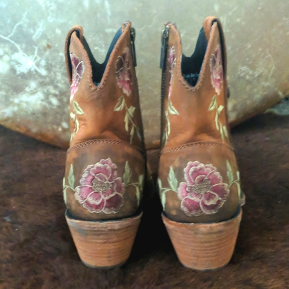 LIBERTY BLACK LB7129102 "Caborca Silver" embroidered floral booties sz 7 NEW - Picture 8 of 13